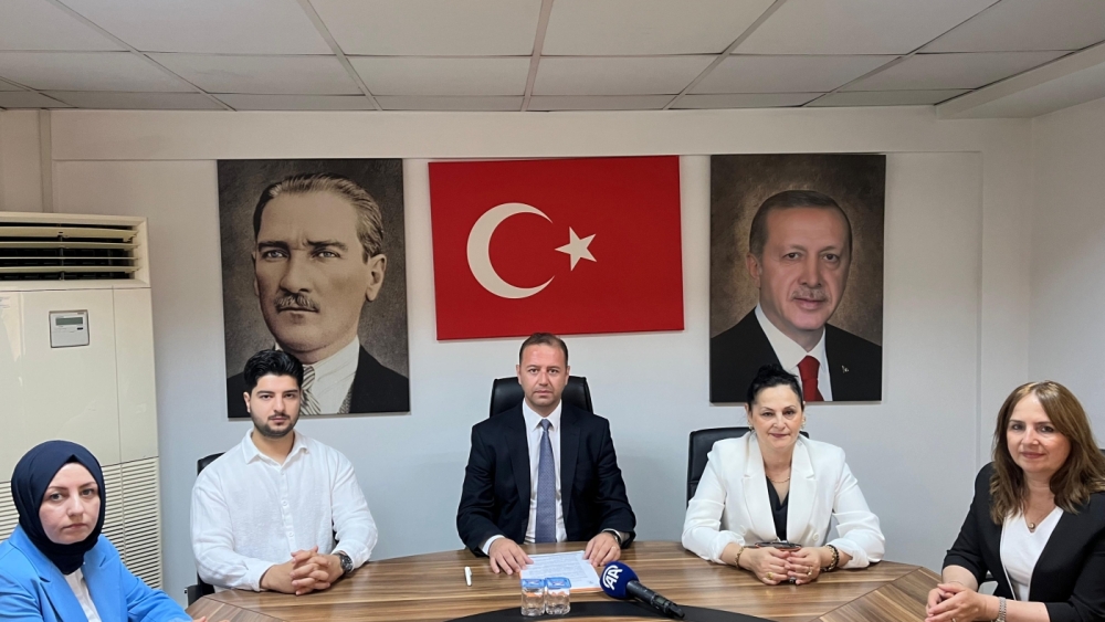 NALÇA: “DEMOKRASİ İÇİN HUKUK İÇİN HER TÜRLÜ VESAYET ZİHNİYETİNE KARŞI DİK DURUŞUMUZ SÜRECEKTİR”